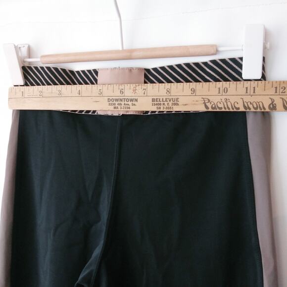 Olympia Zeus Crop Leggings Womens XS Black Taupe Activewear Workout Gym Train - Picture 10 of 12